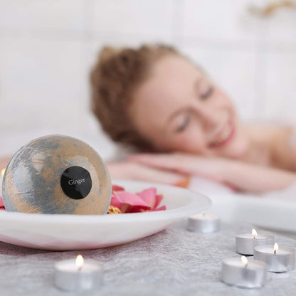 Luxury Bath Bombs - Gift Set of 24 Bathbombs with Organic Essential Oils 