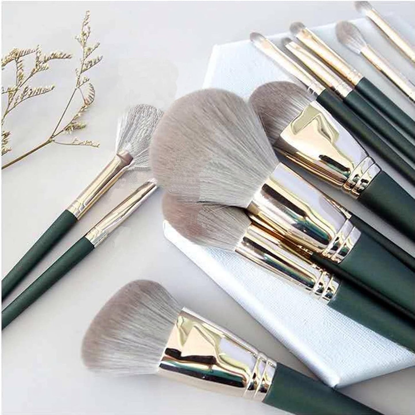 Makeup Brush Set: 14 Professional Makeup Brush Set Plant Fiber Bionic Silk