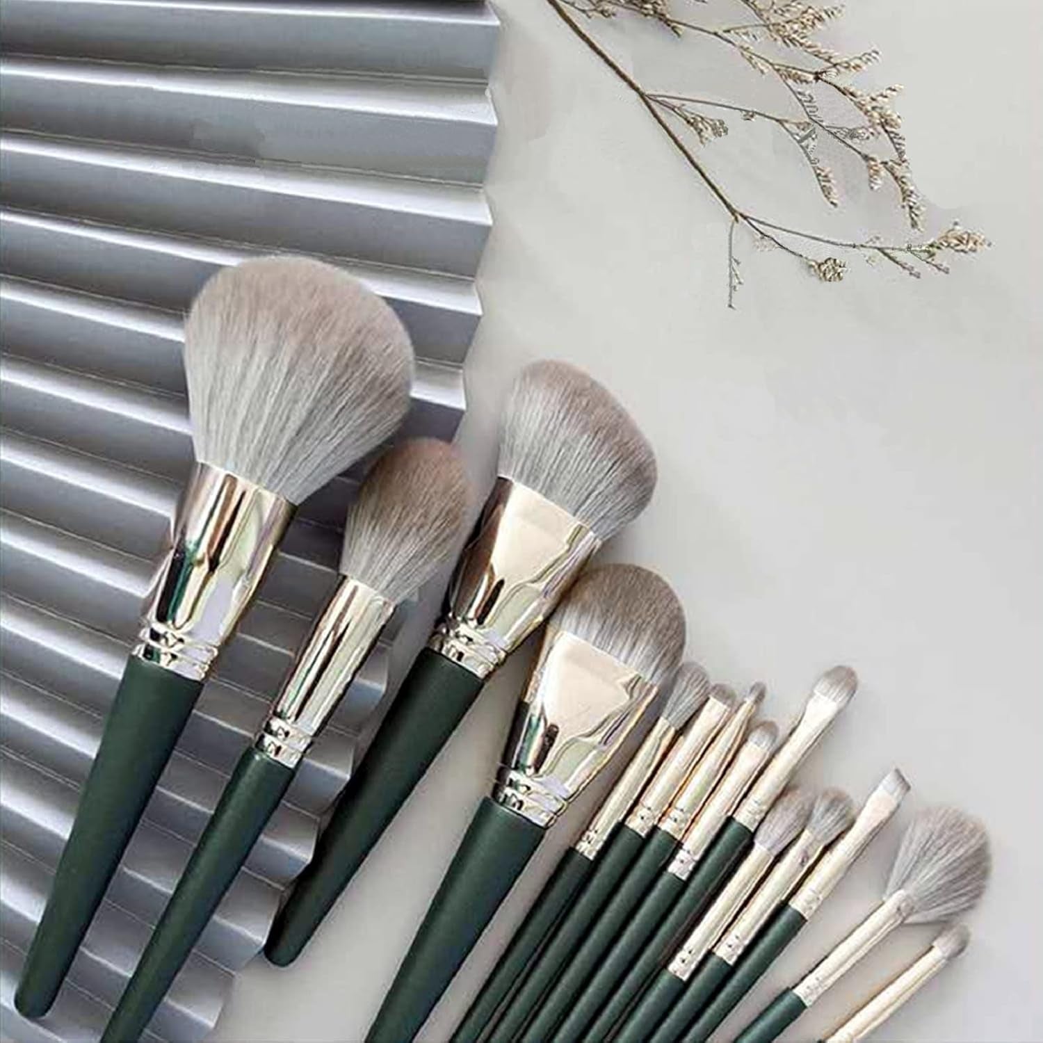 Makeup Brush Set: 14 Professional Makeup Brush Set Plant Fiber Bionic Silk